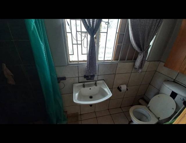 2 BEDROOM HOUSE FOR SALE IN CLAREMONT